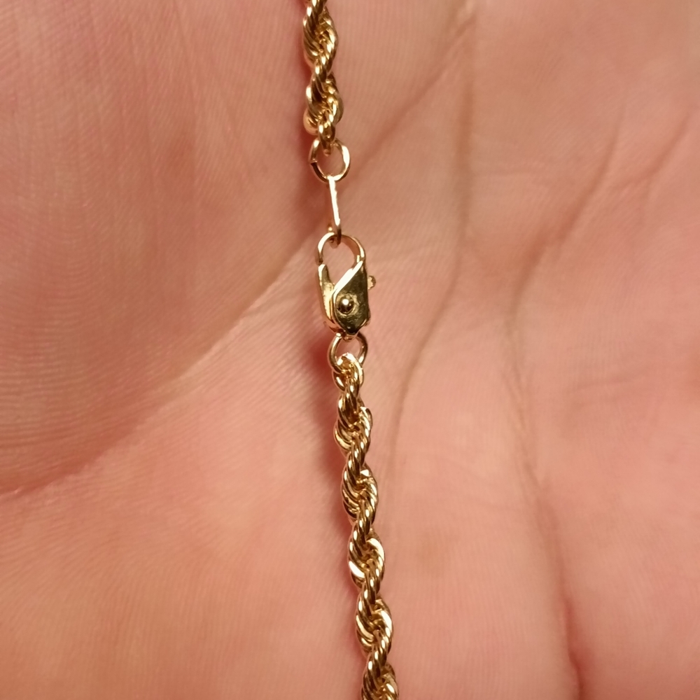 Gold Rope Chain - Picture 7 of 7